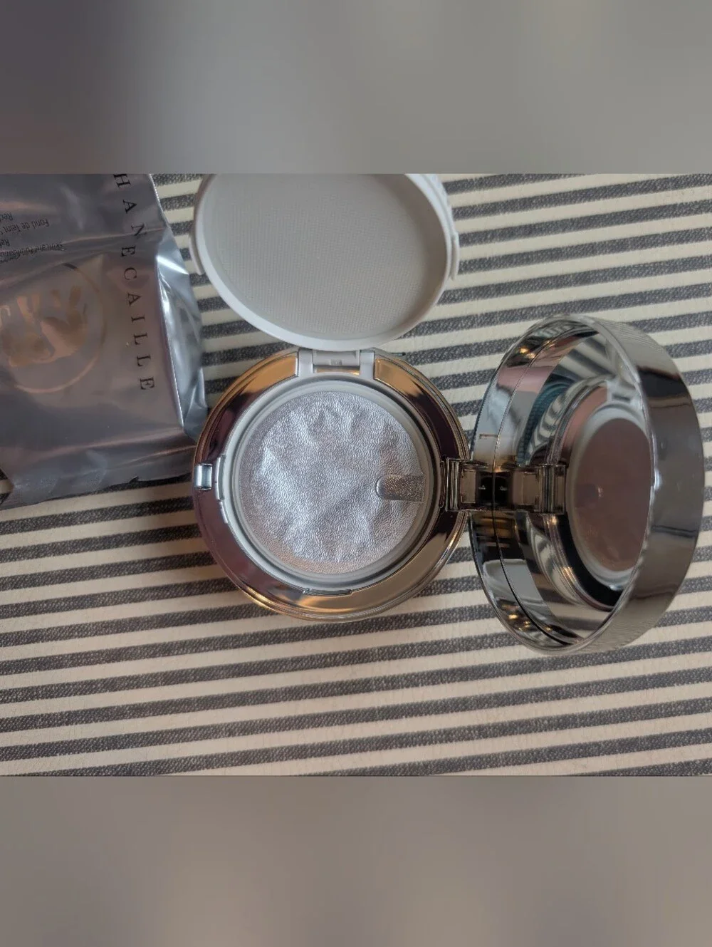 Chantecaille Future Skin Cushion Foundation in Wheat